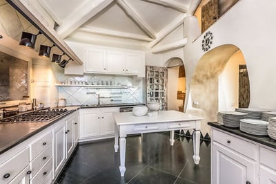 Luxury Villa Photo #13