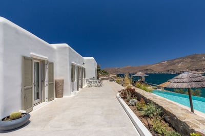 Luxury Villa Photo #12