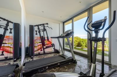 Luxury Villa Photo #35