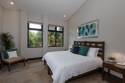Luxury Villa Photo #23