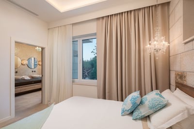 Luxury Villa Photo #63