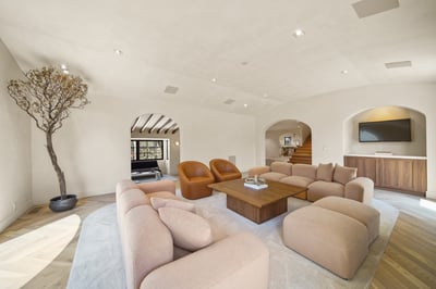 Luxury Villa Photo #10