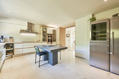 Luxury Villa Photo #20