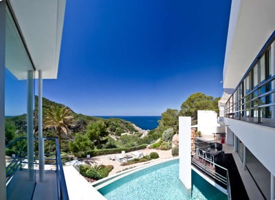 Luxury Villa Photo #4
