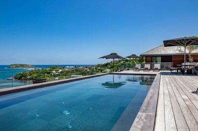 Luxury Villa Photo #2