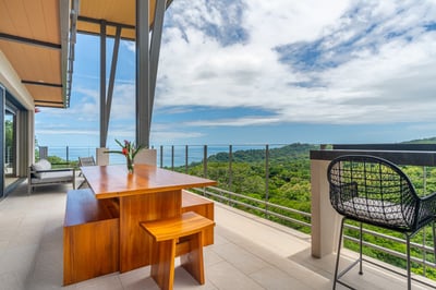 Luxury Villa Photo #17
