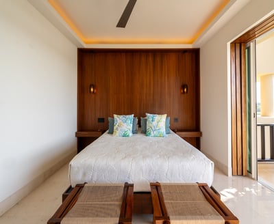 Luxury Villa Photo #23