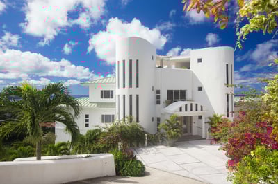 Luxury Villa Photo #2