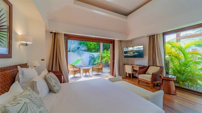 Luxury Villa Photo #30