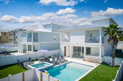 Luxury Villa Photo #2