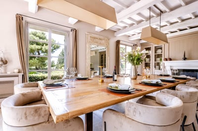 Luxury Villa Photo #13