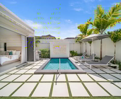 Luxury Villa Photo #2