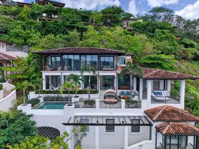 Casa Ventanas