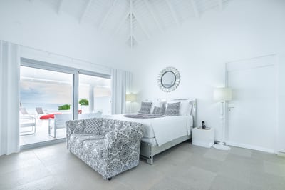 Luxury Villa Photo #13