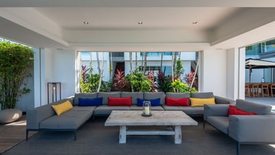 Luxury Villa Photo #23