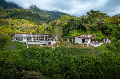 Luxury Villa Photo #2