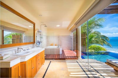 Luxury Villa Photo #16