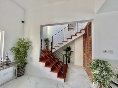 Luxury Villa Photo #11