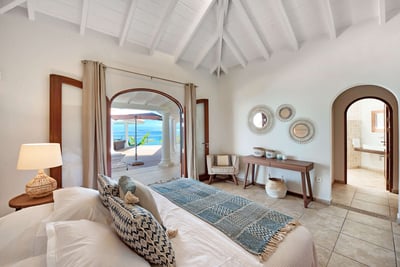 Luxury Villa Photo #22