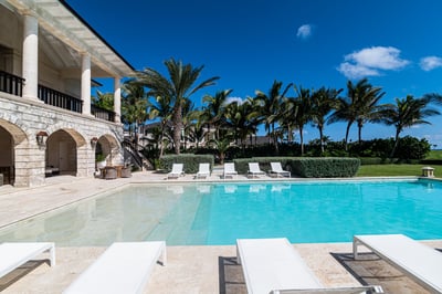 Luxury Villa Photo #3