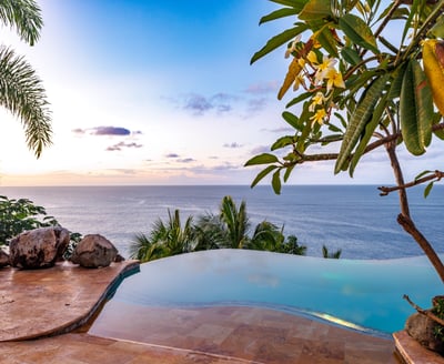 Luxury Villa Photo #4