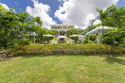 Luxury Villa Photo #12
