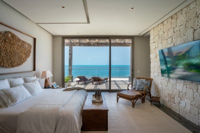 Luxury Villa Photo #42