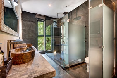 Luxury Villa Photo #36