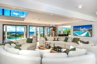 Luxury Villa Photo #13