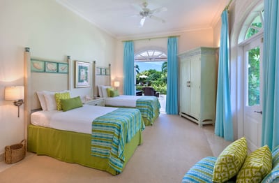 Luxury Villa Photo #15