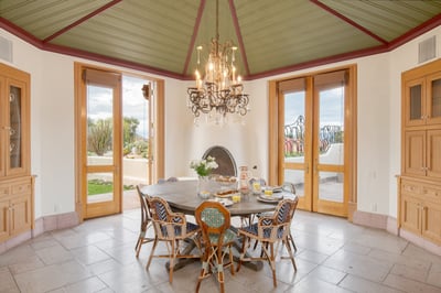 Luxury Villa Photo #24