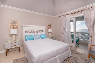 Luxury Villa Photo #14