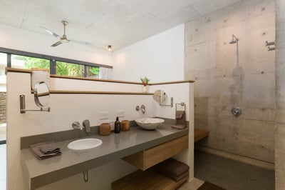 Luxury Villa Photo #29