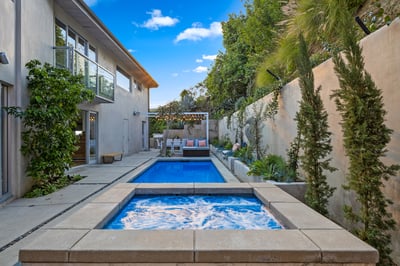 Luxury Villa Photo #5