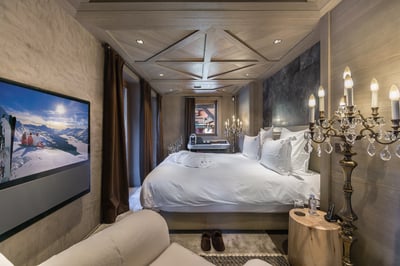 Luxury Villa Photo #18