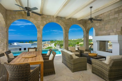 Luxury Villa Photo #11