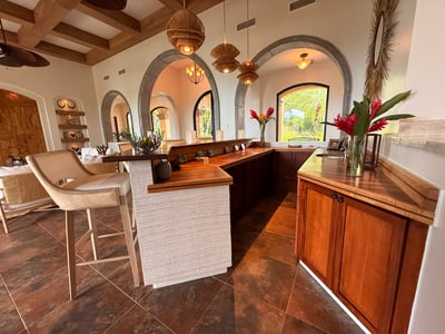 Luxury Villa Photo #25