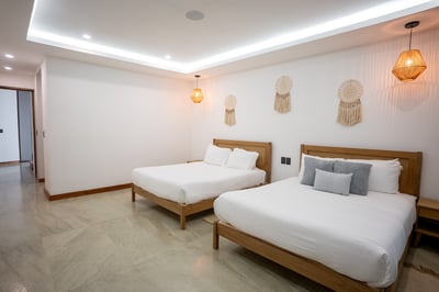 Luxury Villa Photo #33