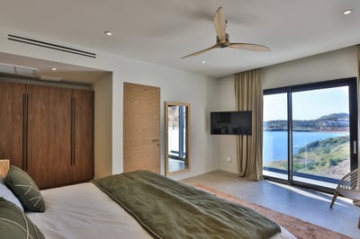 Luxury Villa Photo #42