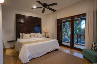 Luxury Villa Photo #86