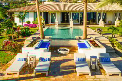 Luxury Villa Photo #19