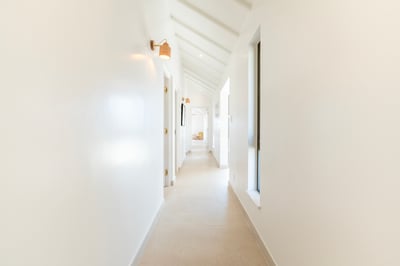 Luxury Villa Photo #14