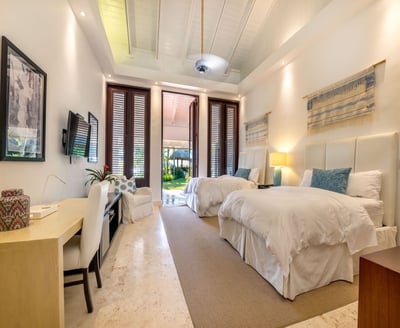 Luxury Villa Photo #38