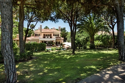 Luxury Villa Photo #38