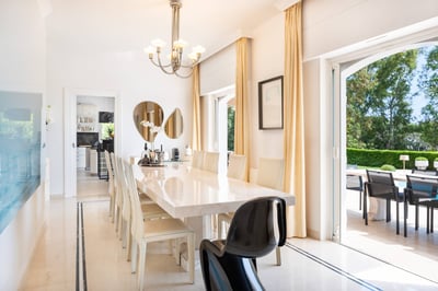 Luxury Villa Photo #12
