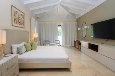 Casa Ottanta - 5-Bed Family Villa, Pool & Jacuzzi