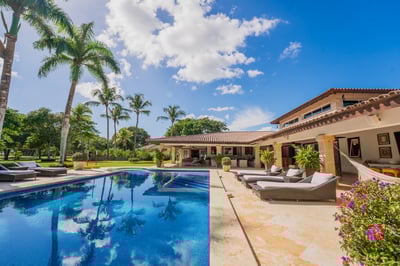 Luxury Villa Photo #5