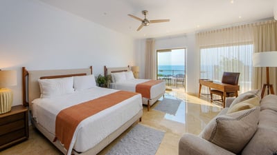Luxury Villa Photo #40