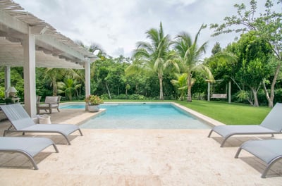 Luxury Villa Photo #2