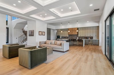 Luxury Villa Photo #23
